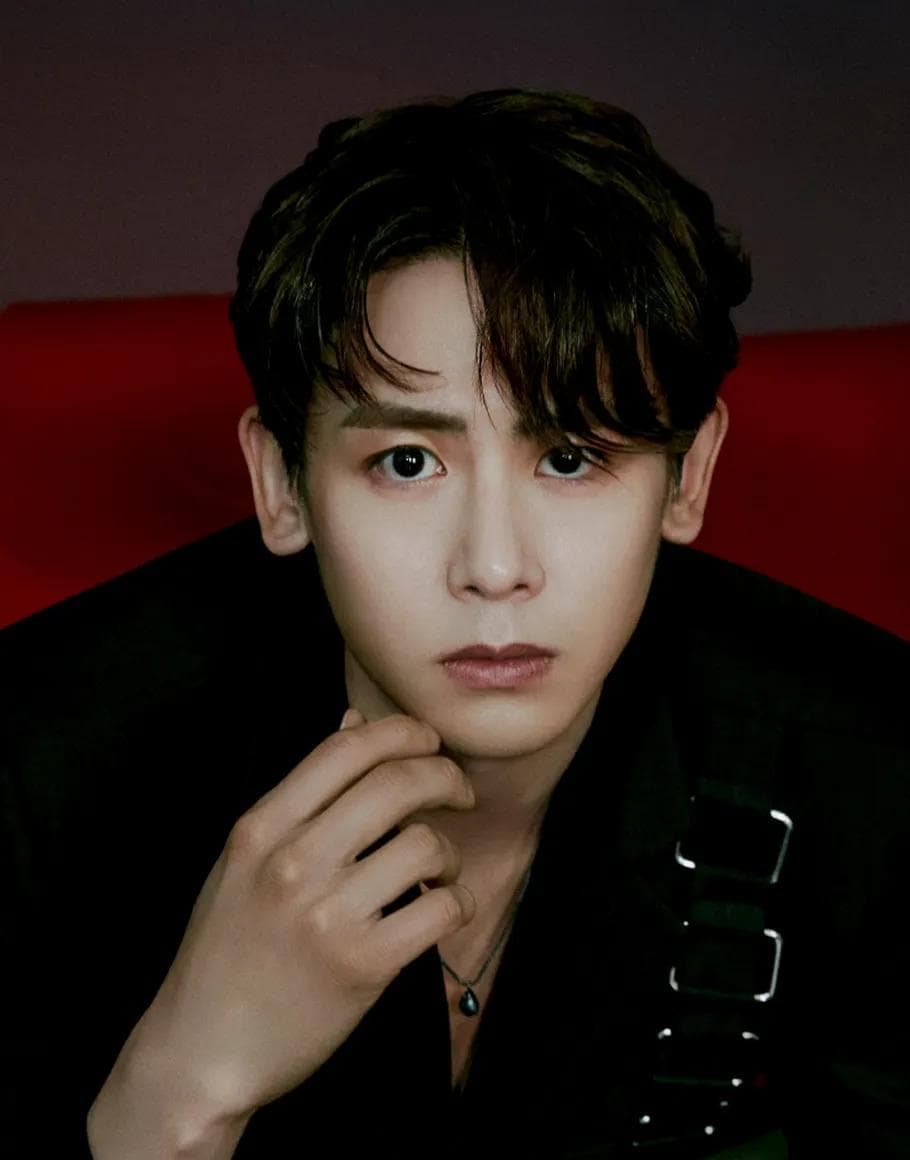 Nichkhun (닉쿤)