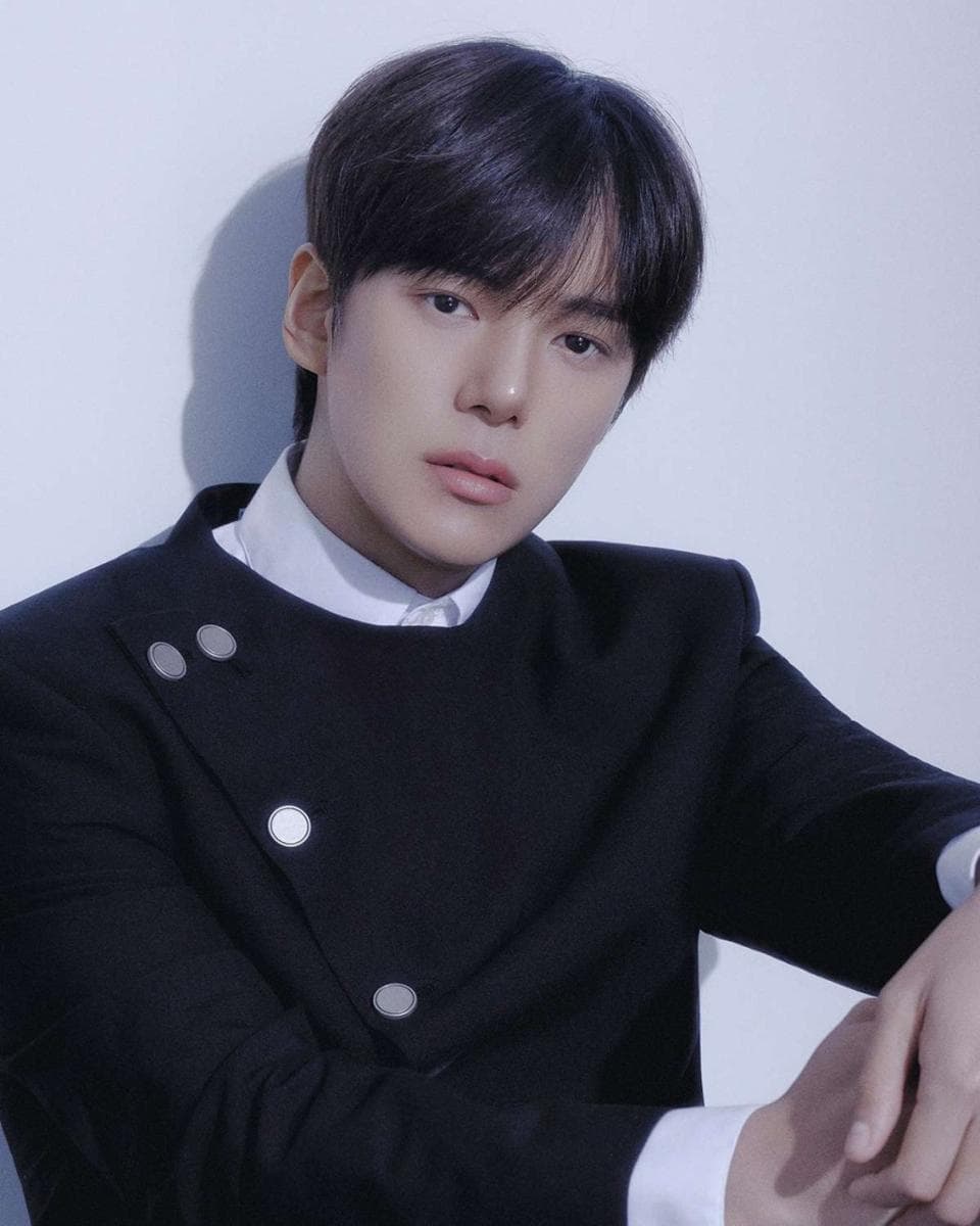Minhyuk (민혁)