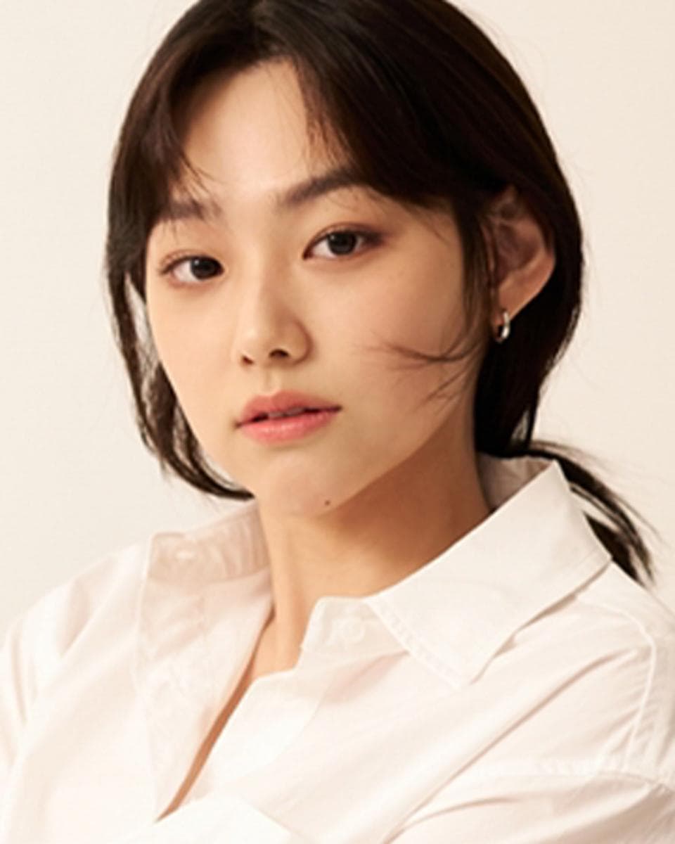 Kang Mina (강미나)