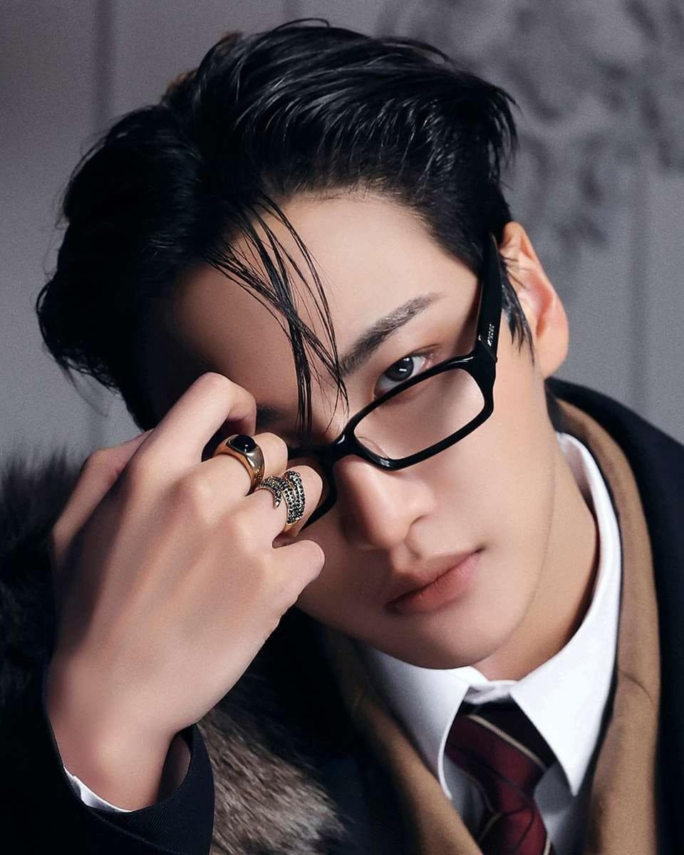 Seonghwa (성화)