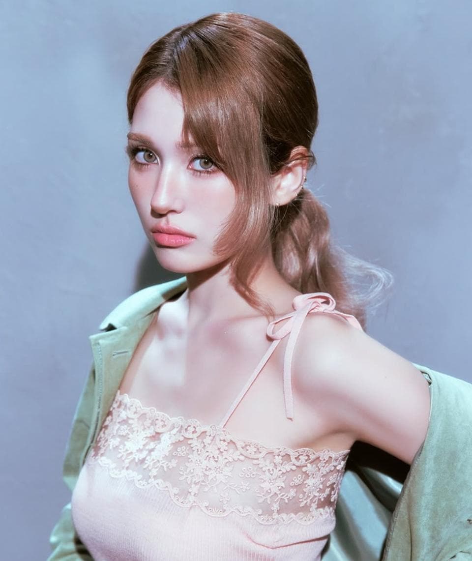 JEON SOMI (전소미)