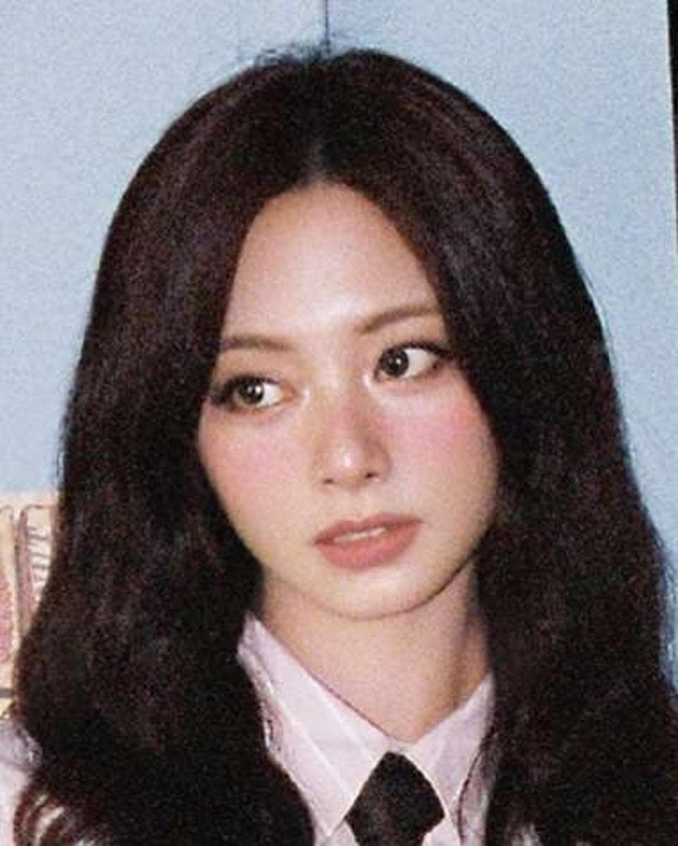 Tzuyu (쯔위)