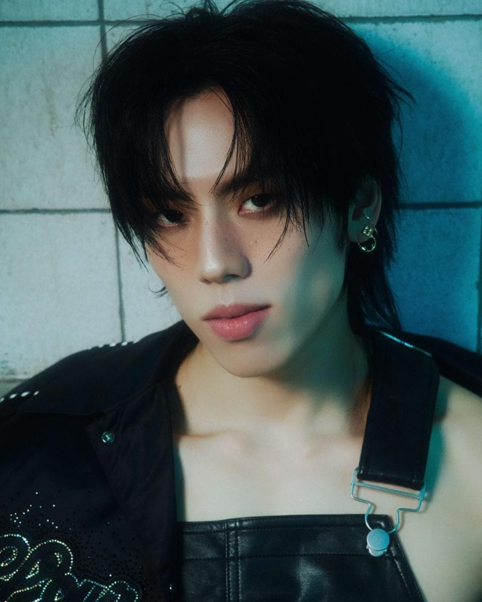 JANG DONGWOO (장동우)