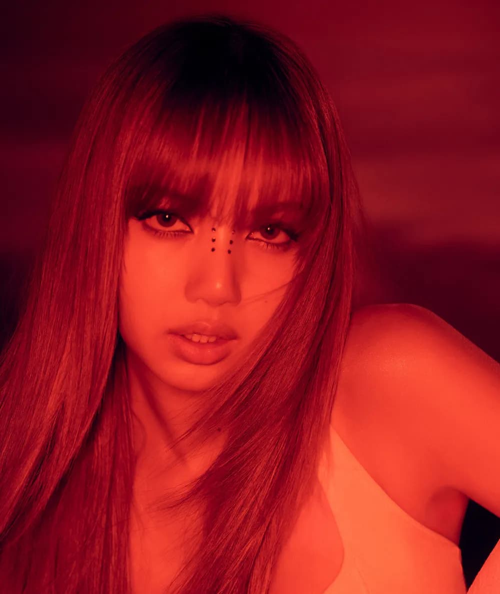 Lisa (리사)