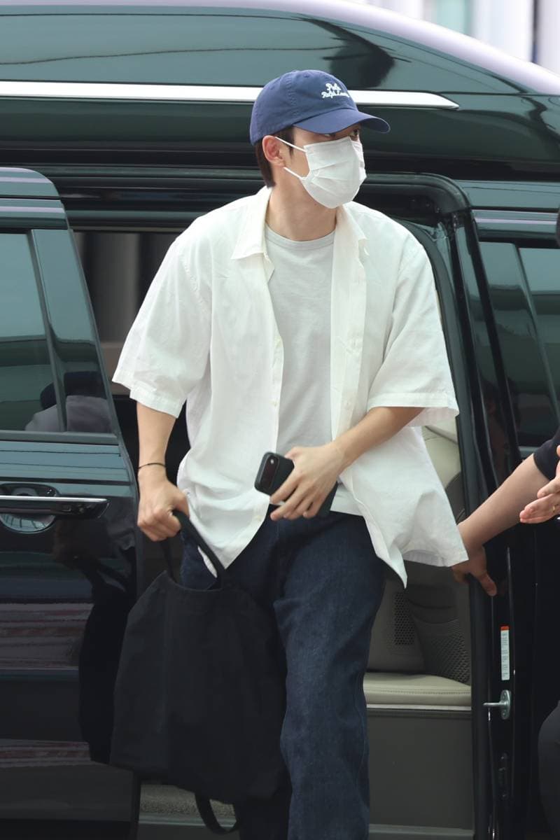 엑소 도경수, 편안한 복장으로 출국