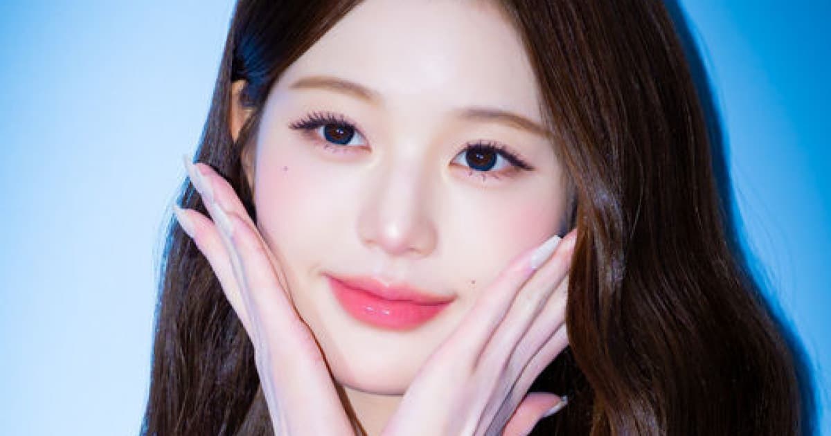 아이브 장원영, 스킨케어 브랜드 플래그십 스토어 오픈 행사 참석