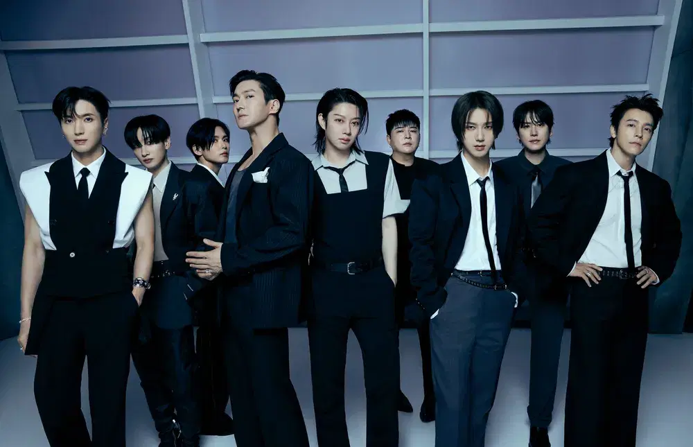 SUPER JUNIOR