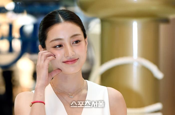 트와이스 지효, 글로벌 팝스타 센시아와 컬래버…7월 10일 '디스턴트 러버' 발매