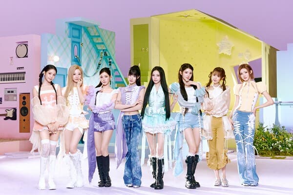 하츠투하츠, 텐센트 게임즈·가레나 MOBA '아레나 오브 베일러' 10주년 컬래버…16일 싱글 'Next Chapter' 공개, 23일 방콕 e스포츠 대회 첫 무대