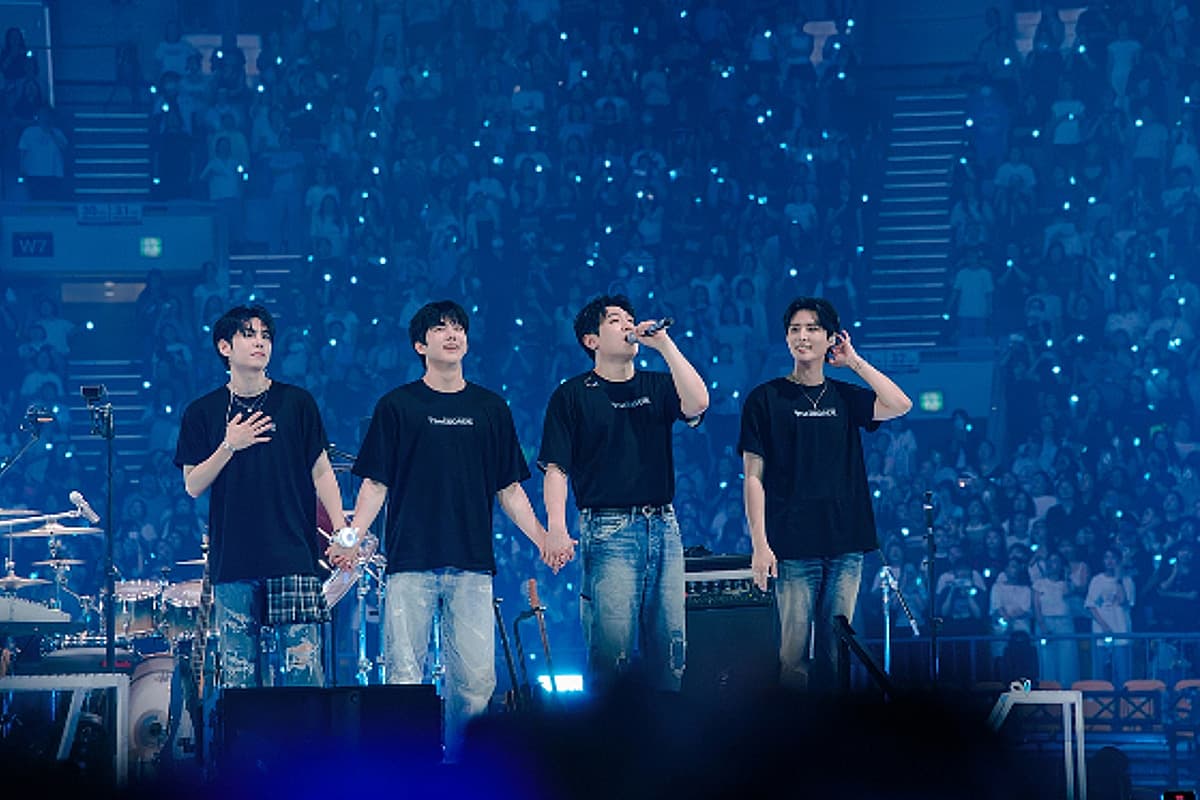 DAY6 Successfully Concludes 10th Anniversary Tour Finale in Seoul
