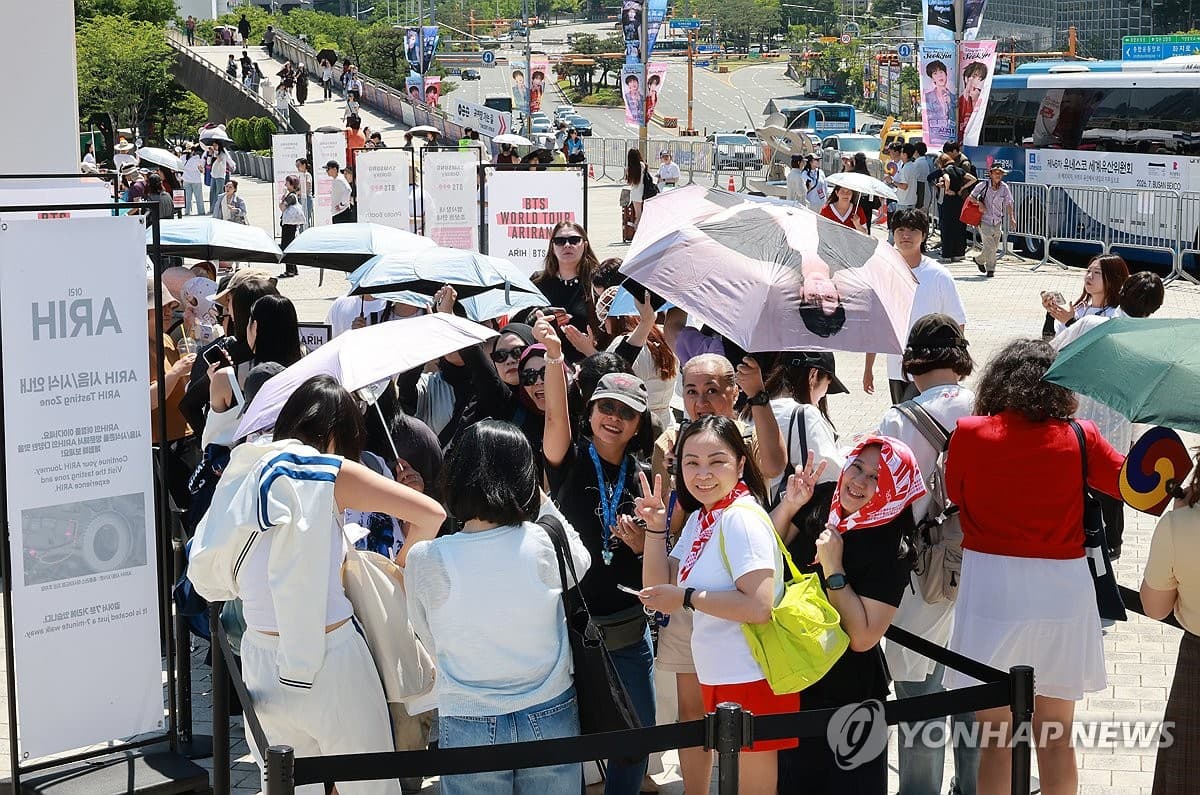100,000 Fans Flood BTS Concert in Busan with Purple Wave