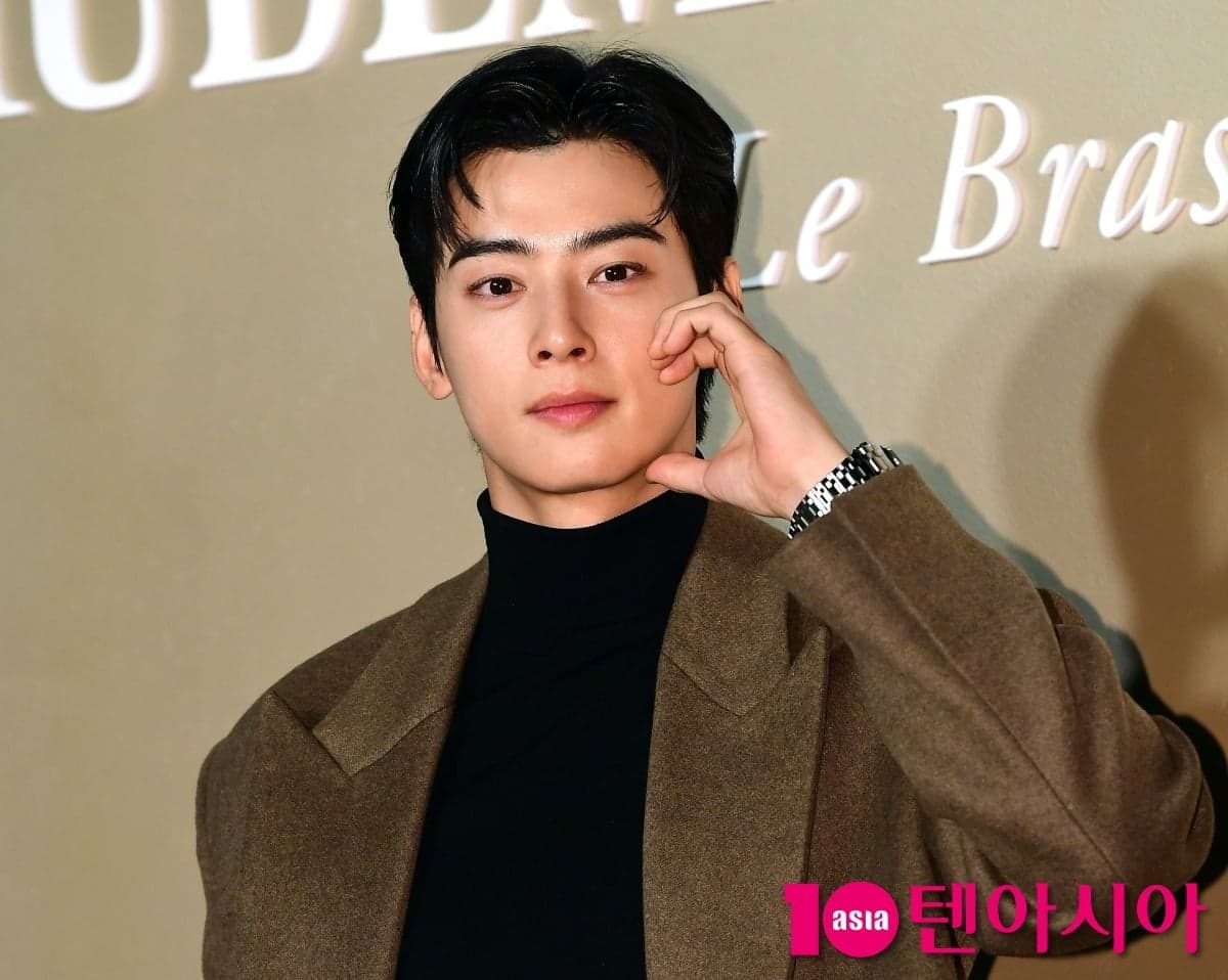 아스트로 차은우, 텐아시아 ‘단풍 구경 같이 가고 싶은 남자 가수’ 1위…현역 복무 중 내년 1월 27일 전역, 새 드라마 ‘서라벌 나이프’ 출연 논의