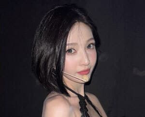 레드벨벳 조이, 팬콘 비하인드서 Y2K부터 글램룩까지 '반전 매력' 과시