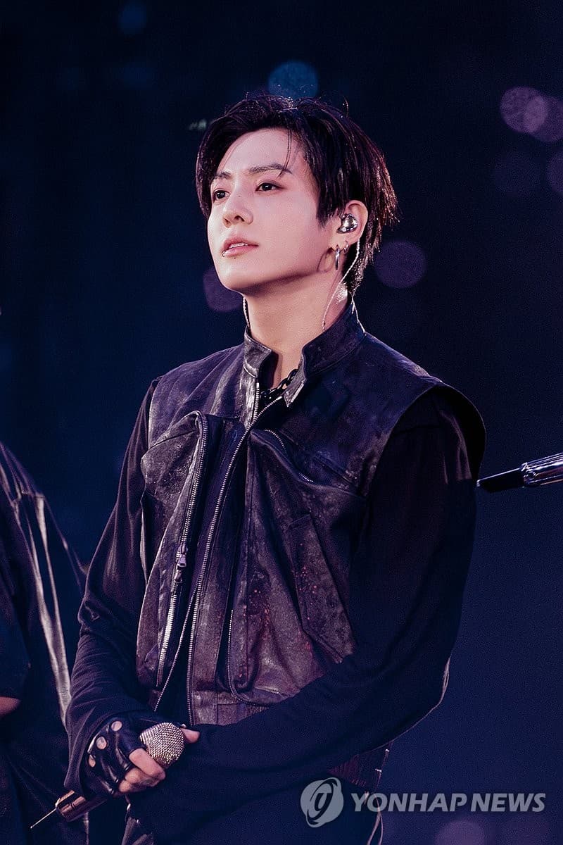 정국 '세븐', 한국 가수 첫 스포티파이 30억 스트리밍 돌파