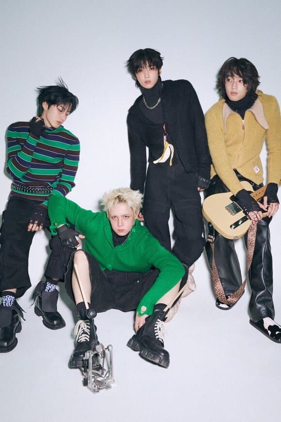 AxMxP Releases 2nd Mini Album 'HELLO AxMxP' on 1st Anniversary
