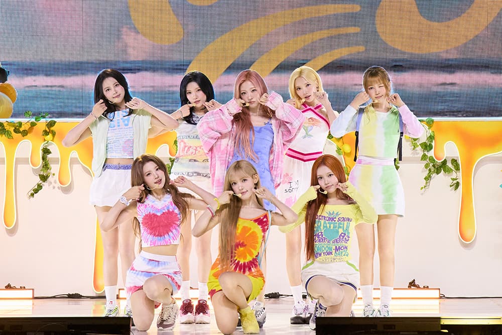Hearts2Hearts Debuts Summer Hit 'Lemon Tang', Tops Domestic Charts
