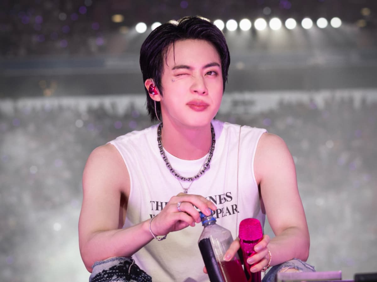 방탄소년단 진 'Don't Say You Love Me', 멕시코 하우스 라디오 '2026 여름 에디션' 1위…2년 연속 여름 시즌 정상