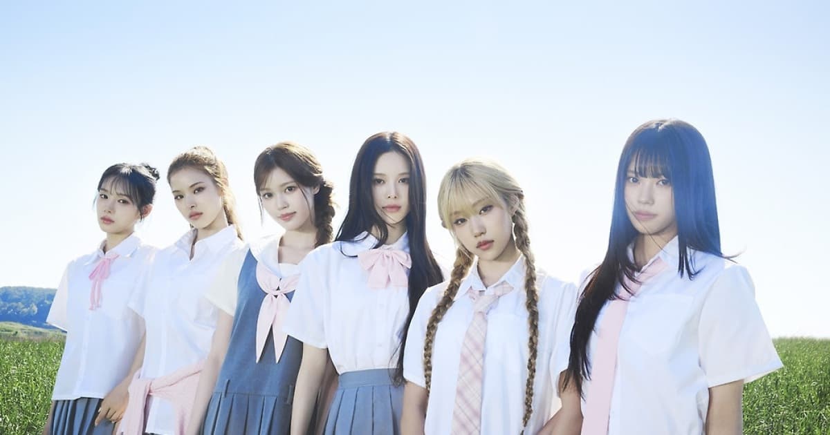 izna Reveals Concept Photos for Japanese Debut Mini Album 'HANDLE WITH CARE'