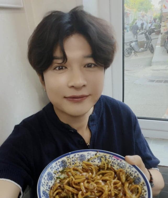 신동, 37kg 감량으로 변신한 '반쪽 비주얼'에 팬들 깜짝