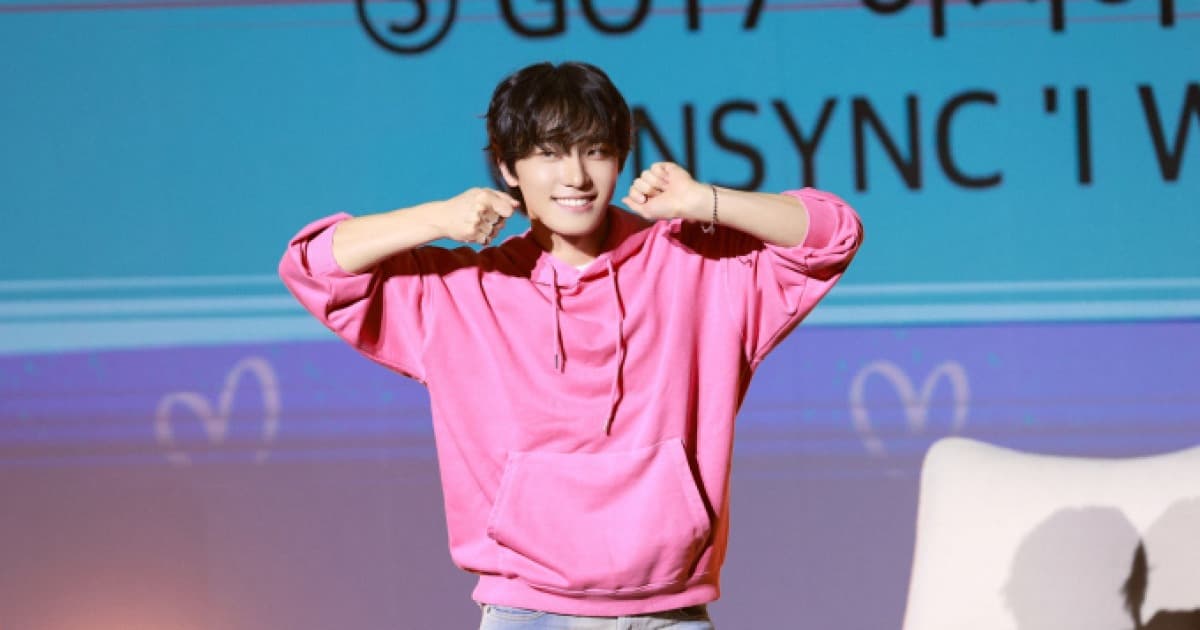 SEVENTEEN's Dino Launches Solo Activities with Concert and International Festival Appearances