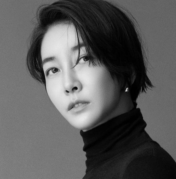 진서연