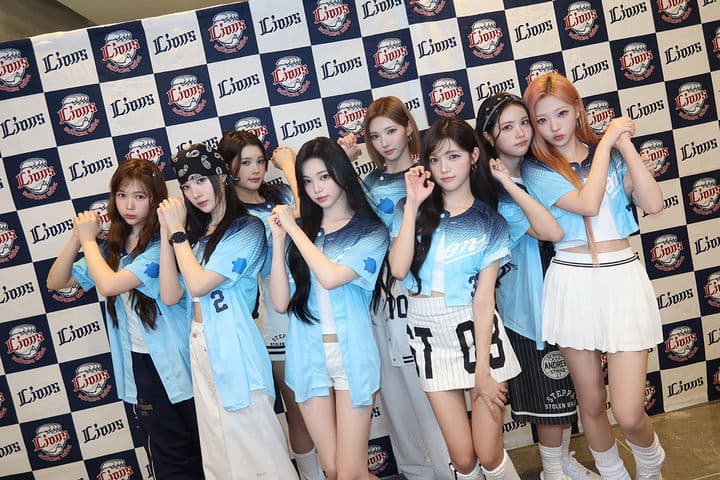 하츠투하츠 지우, 도쿄돔 일본 프로야구 경기서 우아한 시구 선보여