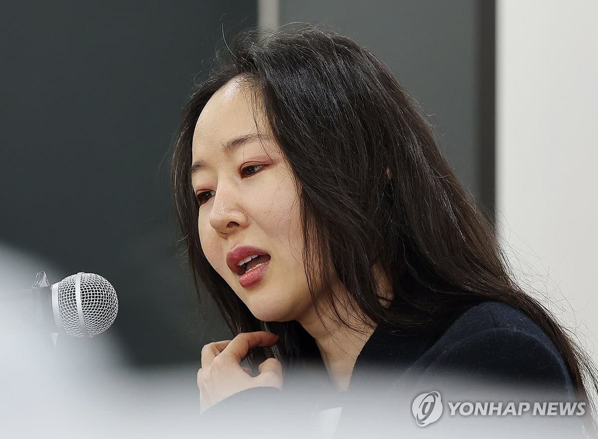 경찰, "아일릿이 뉴진스 표절" 주장한 민희진 전 어도어 대표 명예훼손·업무방해 혐의 송치…앞선 법원 판결도 표절 불인정