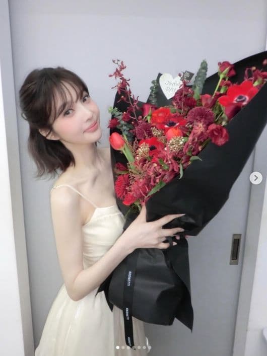 레드벨벳 조이, 완성된 몸매 공개…'뼈말라' 몸매 인증