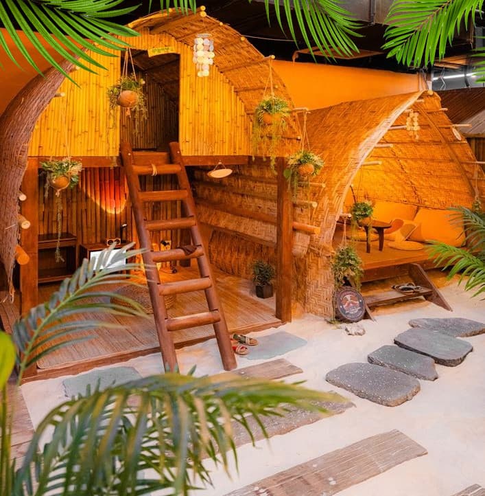 Coconutbox Cafe & Gallery